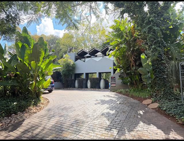 6 BEDROOM HOUSE FOR SALE IN LYNNWOOD MANOR